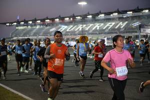 BIB: 22023, 16521
                            <button type="button" onclick="openModal(10829714)" class="btn btn-primary btn-sm float-right btn-popup" data-toggle="modal" data-target=".modal-high-quality">
                        <i class="fas fa-shopping-cart"></i> Add to Cart
                    </button>
                                            <button type="button" onclick="isThisMe(10829714, true)" class="btn btn-success btn-sm float-right btn-popup btn-isme hidden" data-toggle="tooltip" data-placement="bottom" title="นี่คือรูปของคุณใช่ไหม คลิกที่นี่เพื่อเอาเข้าอัลบั้ม">
                        <i class="fas fa-plus"></i> Add to album
                    </button>
                    <button type="button" onclick="isThisMe(10829714, false)" class="btn btn-warning btn-sm float-right btn-popup btn-isnotme hidden">
                        <i class="fas fa-ban"></i> Remove from album
                    </button>